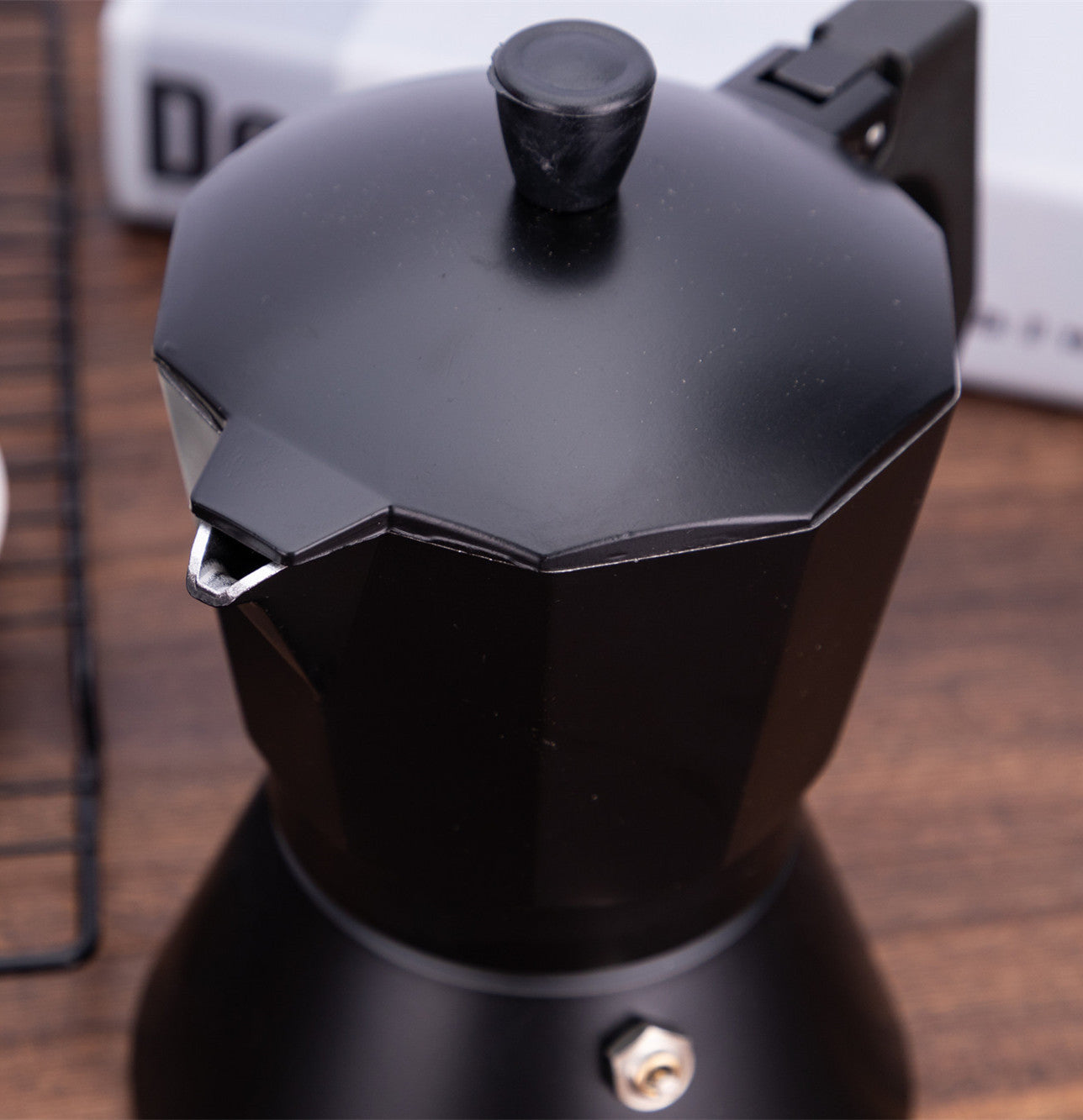 Sleek Italian Moka Coffee Brewer
