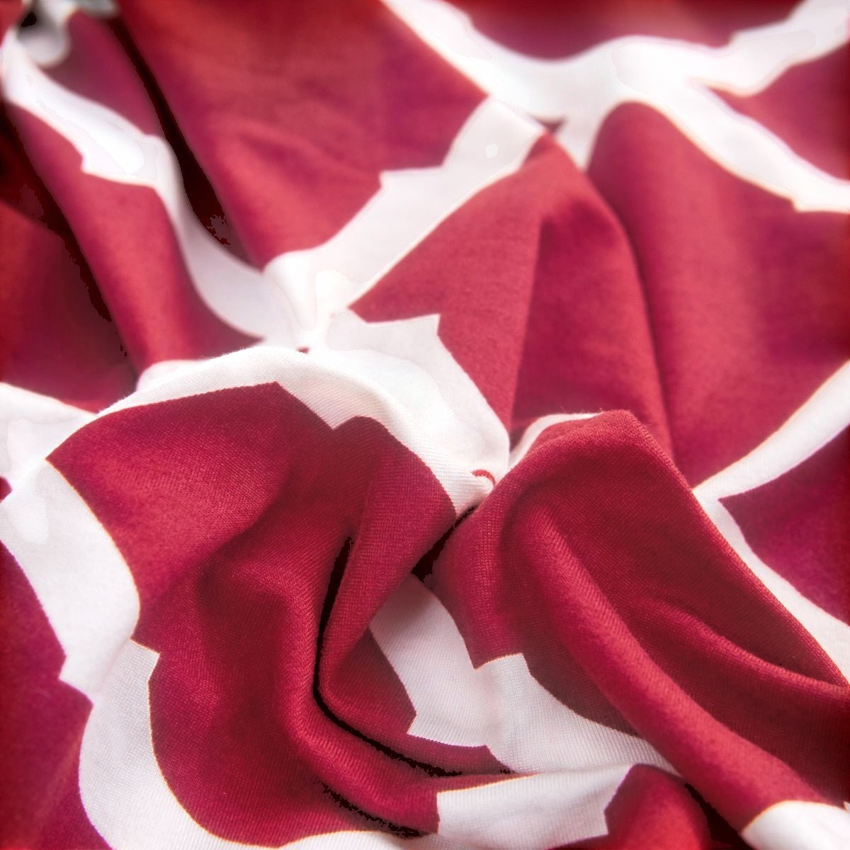 Creative Vault Marketplace red and white floral pattern elastic sofa cover fabric made of polyester and spandex