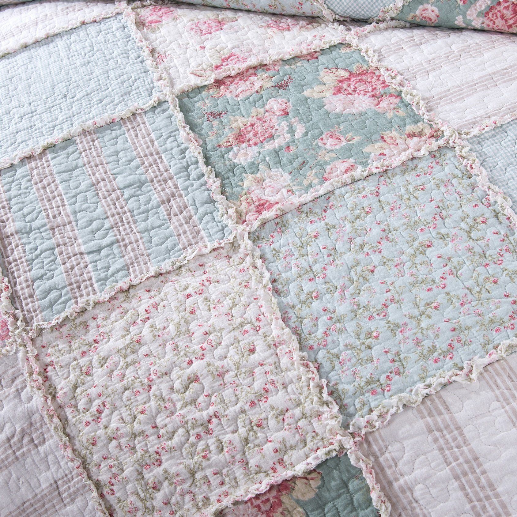 DaDa Bedding Hint of Mint Pastel Cotton Patchwork Quilt Set by DaDalogy Bedding Collection