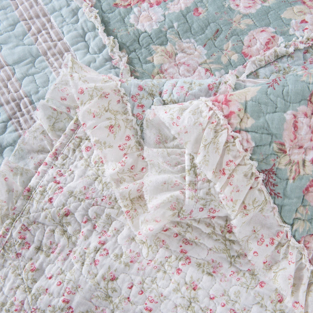 DaDa Bedding Hint of Mint Pastel Cotton Patchwork Quilt Set by DaDalogy Bedding Collection